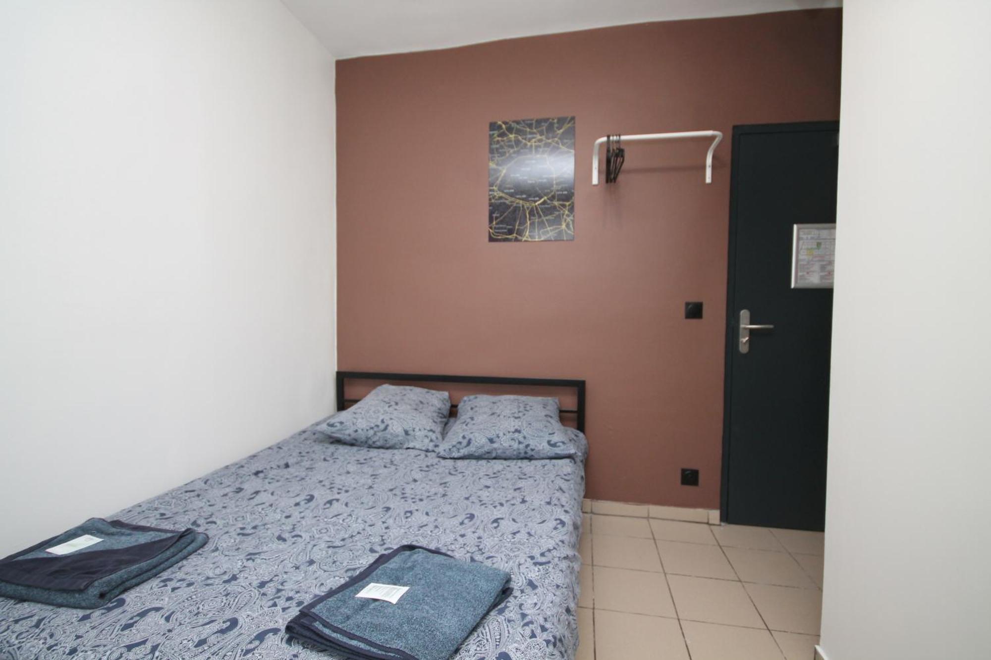 08 - Chambre Proche Paris Et Transports Avec Tv Wifi Saint-Denis  Zewnętrze zdjęcie